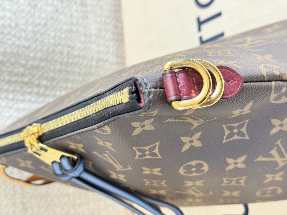 100 Original Louis Vuitton Beaubourg Hobo Mini Monogram